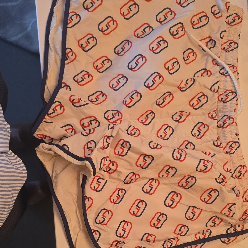 Gucci Cream and Red Patterned Shorts